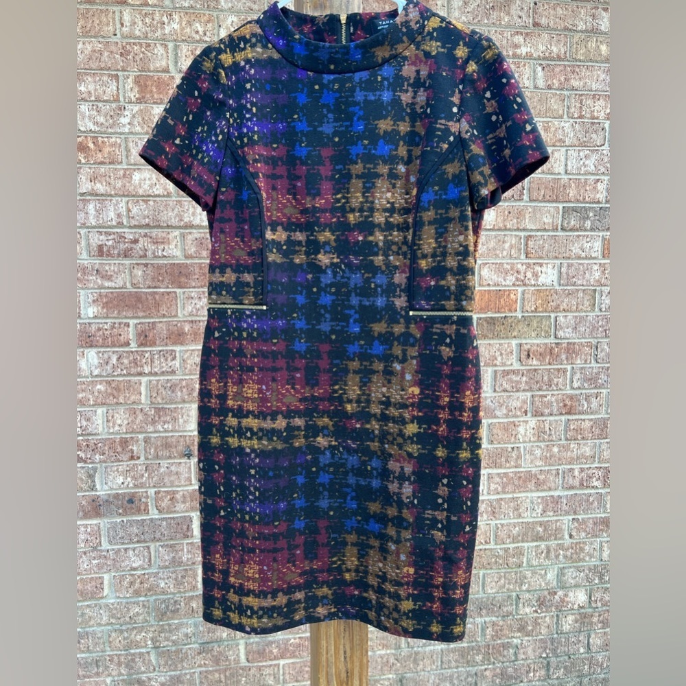 Tahari‎ dress